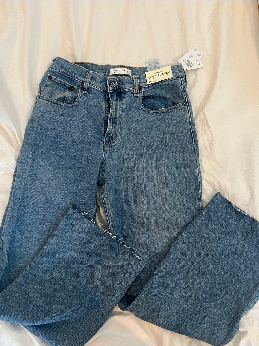 Abercrombie 90's Relaxed High-Rise Blue Jeans